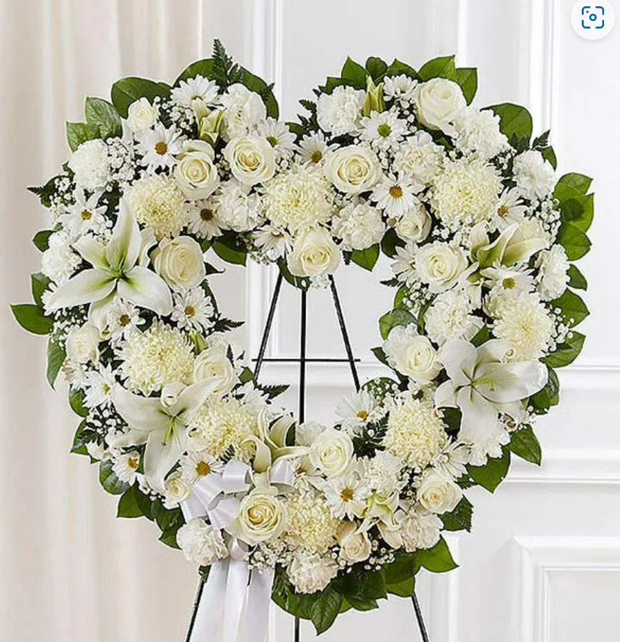 Wreath / Heart 18 inch